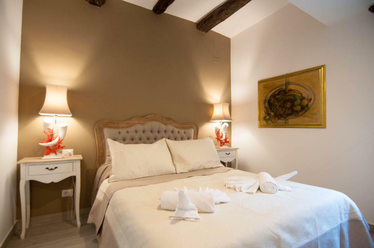 Relais Bijoux Napoli Hotell Exteriör bild